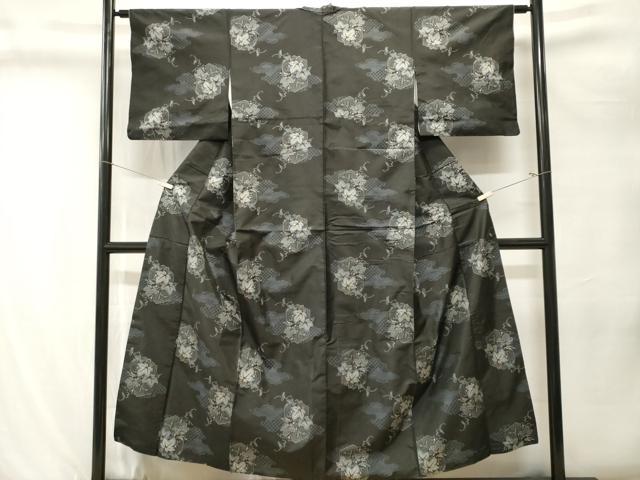 平和屋着物■本場大島紬 7マルキ 亀甲葡萄蔦の葉文 正絹 逸品 CABL3227ev