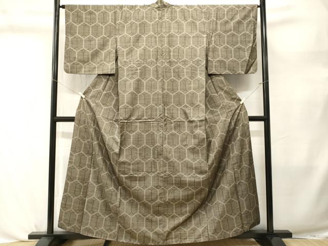 平和屋着物■本場大島紬 7マルキ 亀甲重ね 胴抜き仕立て 正絹 逸品 CABL3783ev