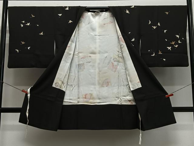 平和屋着物#道行コート 舞花文 黒地 正絹 逸品 CABL4347ua