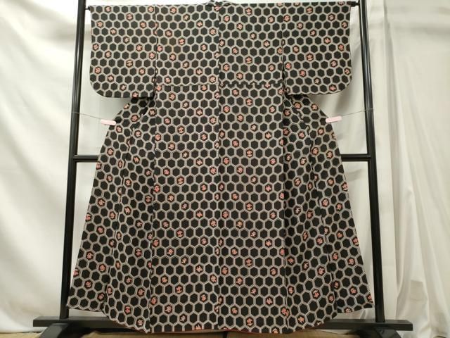 平和屋着物■上質な小紋 亀甲花文 黒地 正絹 逸品 CABL5866ou