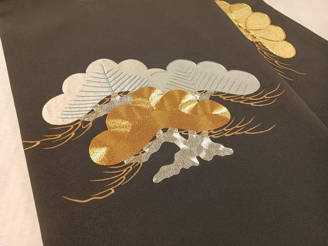 平和屋着物●塩瀬 九寸名古屋帯 駒刺繍 松 黒地 金銀糸 正絹 逸品 CABL6346vp