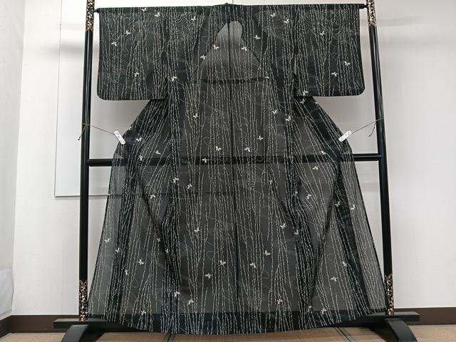 平和屋着物*夏物 小紋 絽 柳流水舞蝶文 黒地 洗える着物 CABL6823xi