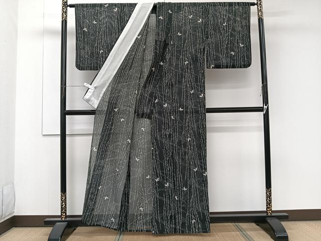 平和屋着物*夏物 小紋 絽 柳流水舞蝶文 黒地 洗える着物 CABL6823xi