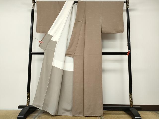 平和屋着物●上質な色無地 こぼれ松葉地紋 空五倍子色 正絹 逸品 未使用 CABL8472ut
