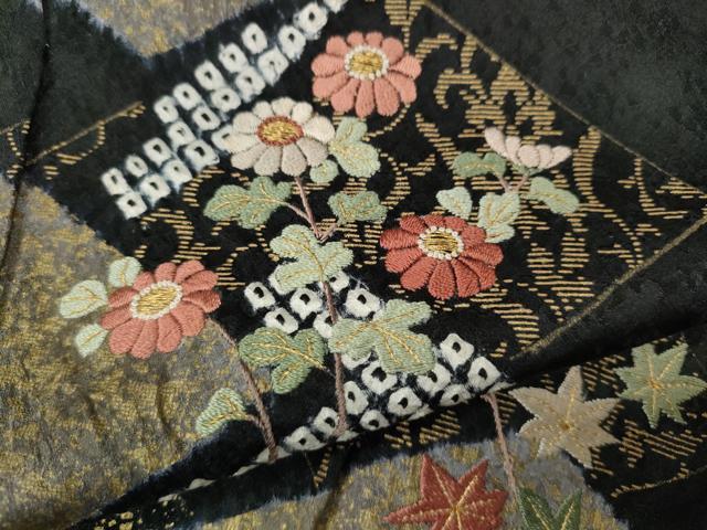 平和屋着物●訪問着 絞り 刺繍 菱花文 黒地 金彩 仮絵羽 正絹 逸品 未使用 CABL8478ut