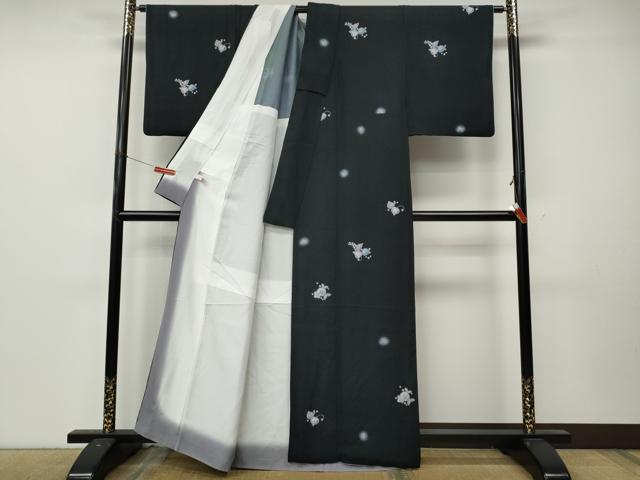 平和屋着物●上質な小紋 絞り 舞花文 蛍暈し 黒地 正絹 逸品 CABL8596ut