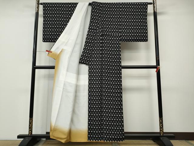平和屋着物●ファッションデザイナー コシノアヤコ 小紋 舞花文 黒地 正絹 逸品 CABL8710ut