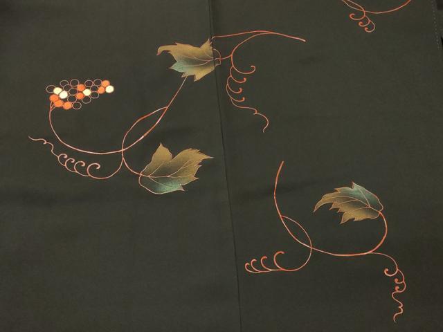 平和屋着物#羽織 刺繍 葡萄蔦の葉文 黒地 金彩 正絹 逸品 CABM0330in