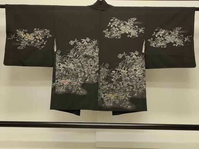 平和屋着物#羽織 寿光織 草花文 黒地 金銀糸 正絹 逸品 CABM0372in