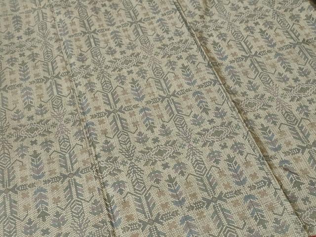 平和屋着物■本場大島紬 矢羽吉祥花文 正絹 逸品 CABM1299ev