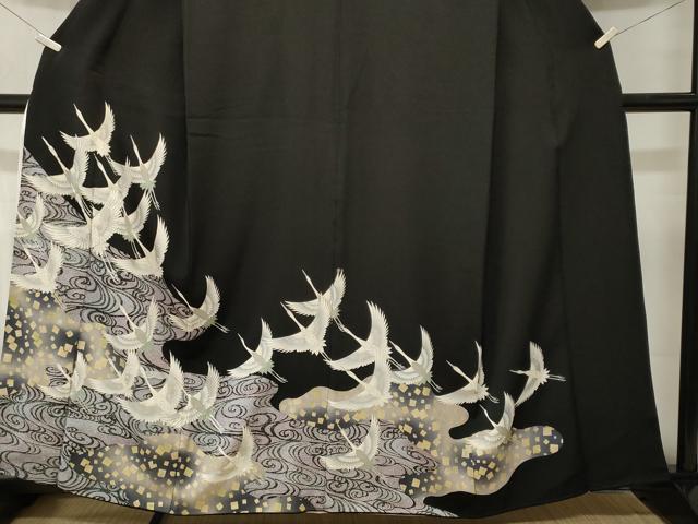 平和屋着物■豪華黒留袖 箔散らし飛鶴流水文 暈し染め 金彩 正絹 逸品 CABM1484ev