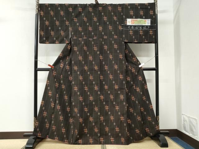 平和屋着物●本場米琉 置賜紬 絣文様 証紙付き 正絹 逸品 CABM3697yc
