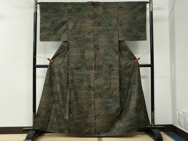 平和屋着物●本場大島紬 9マルキ 色紙重ね霞草花文 正絹 逸品 未使用 CABM3820yc