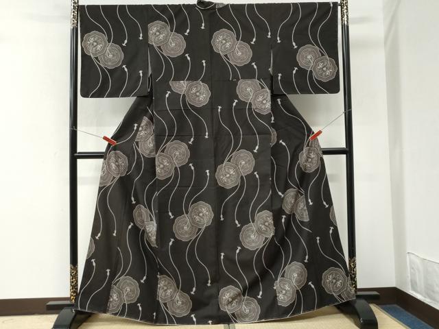 平和屋着物●本場大島紬 7マルキ 地空き 総絣 鏡裏鳳凰唐草文 正絹 逸品 未使用 CABM3939yc