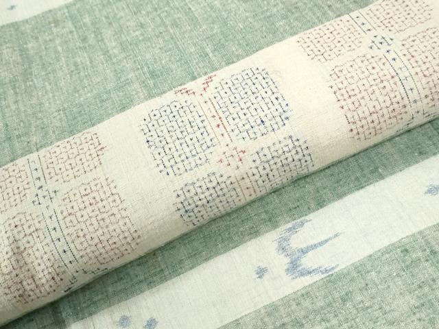 平和屋着物●本場結城紬 重要無形文化財 80亀甲 遠州椿 絣文様 正絹 逸品 CABM3947yc