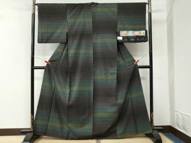 平和屋着物●本場大島紬 9マルキ 泥染め 横段吉祥文 田畑安夫作 証紙付き 正絹 逸品 未使用 CABM4331yc