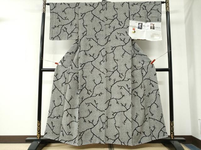 平和屋着物●上質な小紋 絞り織 枝蕾 黒地 証紙付き 正絹 逸品 未使用 CABM4398yc