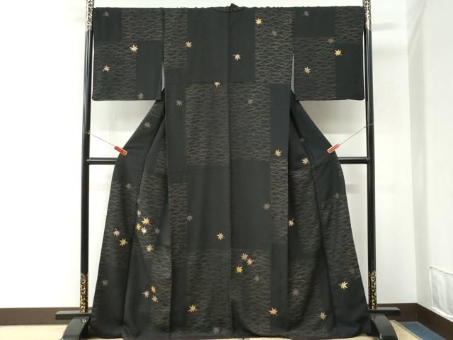 平和屋着物●訪問着 変わり市松露芝楓文 黒地 金彩 正絹 逸品 CABM4692yc