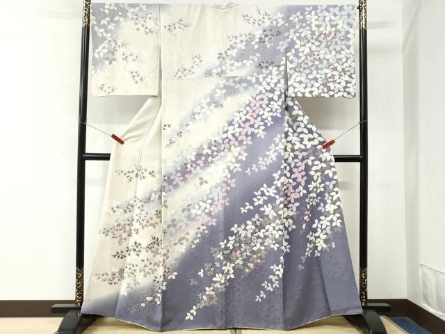平和屋着物●十日町友禅作家 阿部佳雪 訪問着 枝花文 暈し染め 銀通し地 鈴乃屋扱い 正絹 逸品 CABM4800yc