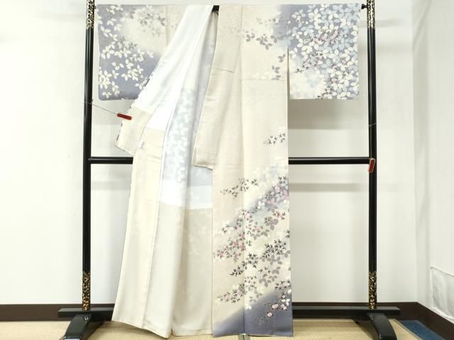 平和屋着物●十日町友禅作家 阿部佳雪 訪問着 枝花文 暈し染め 銀通し地 鈴乃屋扱い 正絹 逸品 CABM4800yc