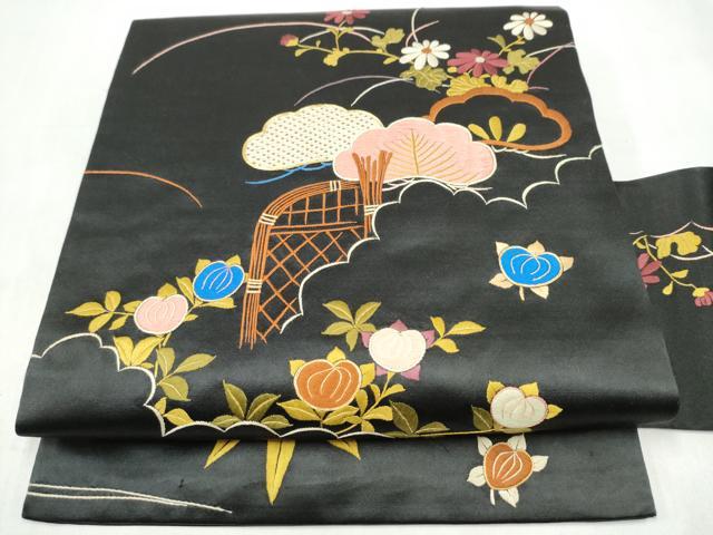 平和屋着物●アンティーク 大正ロマン 九寸名古屋帯 総手刺繍 草花文 黒地 金糸 正絹 逸品 CABM6182hy