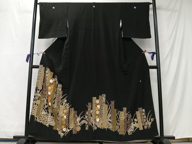 平和屋着物■豪華黒留袖 作家物 駒刺繍 吉祥草花文 金彩 正絹 逸品 CABM6592ua
