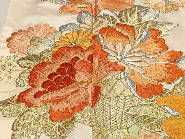 平和屋着物■豪華振袖 総刺繍 駒刺繍 草花文 暈し染め 金彩 正絹 逸品 CABM6761ua