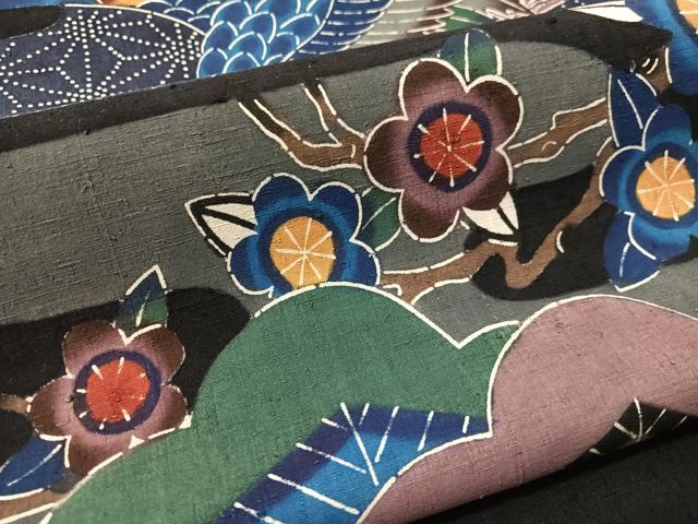 平和屋着物●伊差川紅型工房 伊差川洋子作 つけ帯 紬地 飛鶴花松文 正絹 逸品 CABM9064vp