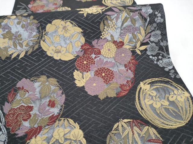 平和屋着物●こむさでもーど・COMME CA DU MODE 六通柄袋帯 草花丸文 黒地 正絹 逸品 CABM9839hy