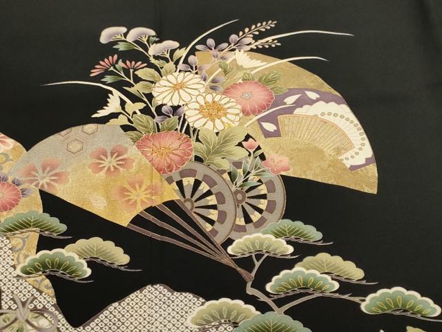 平和屋着物■豪華黒留袖 駒刺繍 扇面花車文 仕覆飛鶴文 暈し染め 金彩 正絹 逸品 CABN1589ev