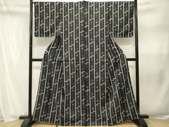 平和屋着物■小紋 琉球絣文様 黒地 洗える着物 CABN1824ev