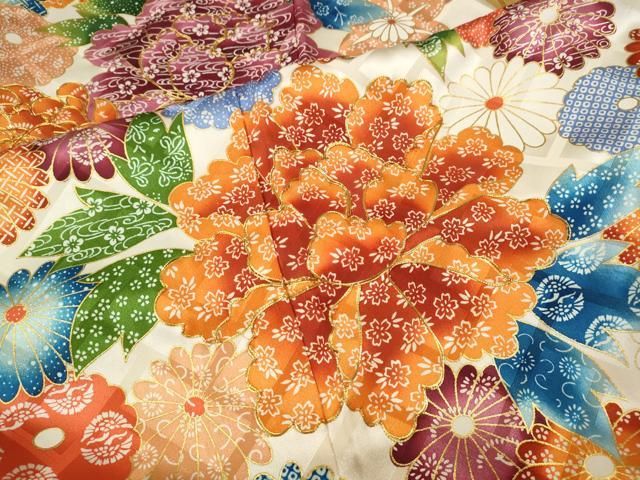 平和屋着物●豪華振袖 駒刺繍 舞花文 金彩 正絹 逸品 CABN4861ut