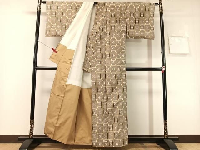 平和屋着物●本場琉球絣 大城広四郎作 絣文様 証紙付き 正絹 逸品 CABN6134vp