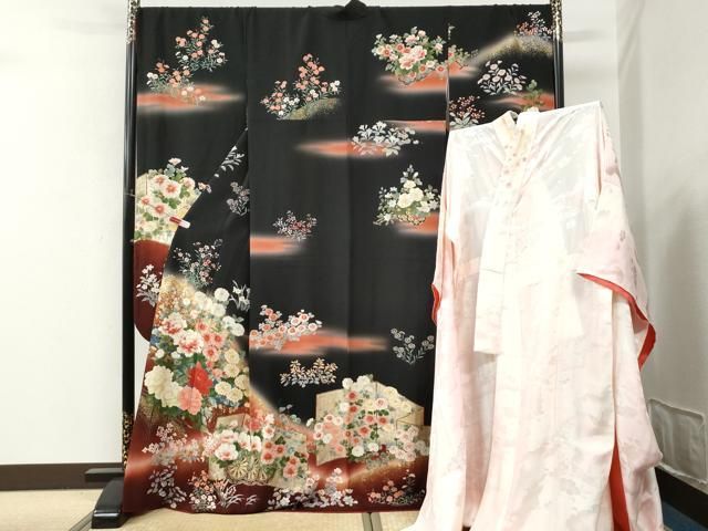 平和屋着物●豪華振袖・長襦袢セット 牡丹花車文 暈し染め 黒地 金彩 半衿刺繍 正絹 逸品 CABO0056yc