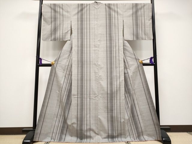 平和屋本店■極上 国指定重要無形文化財 本場久米島紬 廣田紬謹製 草木染 泥染 手織 証紙付き 逸品 CYAA0793s4