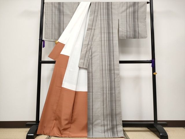 平和屋本店■極上 国指定重要無形文化財 本場久米島紬 廣田紬謹製 草木染 泥染 手織 証紙付き 逸品 CYAA0793s4