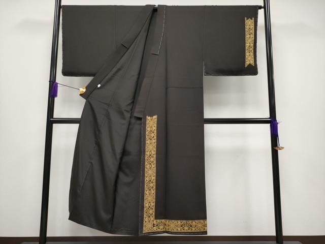 平和屋本店■極上 男性 訪問着 総刺繍 スワトウ刺繍 正倉院花文 黒焦茶色地 逸品 未使用 CYAA1218s5