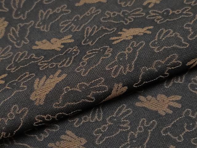 平和屋本店●極上 お召 跳兎 黒地 逸品 CYAA2042s5