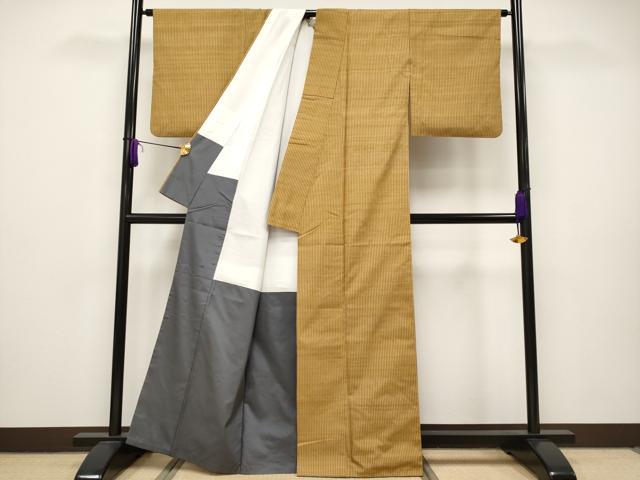 平和屋本店■極上 国指定重要無形文化財 本場久米島紬 田偒カマド作 草木染 泥染め 手織 証紙付き 逸品 CYAA2483s5