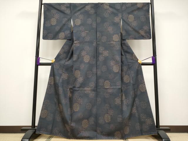平和屋本店■極上 都喜ヱ門 本場大島紬 9マルキ 泥染め 正倉院文様 藤絹織物謹製 証紙付き 逸品 未使用 CYAA2487s5