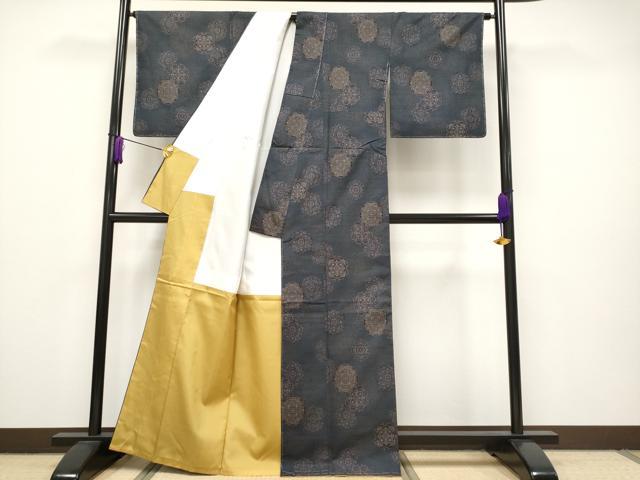 平和屋本店■極上 都喜ヱ門 本場大島紬 9マルキ 泥染め 正倉院文様 藤絹織物謹製 証紙付き 逸品 未使用 CYAA2487s5