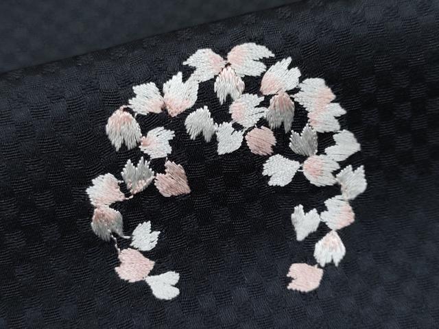 平和屋本店●極上 小紋 総刺繍 舞花びら 黒地 逸品 未使用 CYAA2490s5