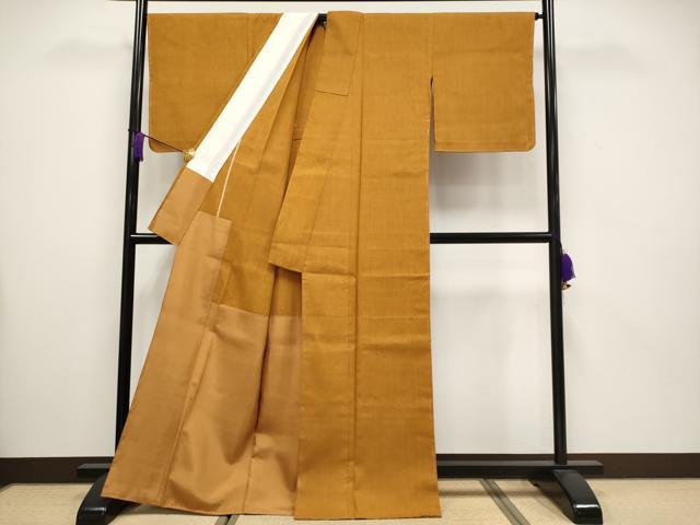 平和屋本店■極上 本場結城紬 重要無形文化財 奥順謹製 胴抜き仕立て 色無地 琥珀色地 証紙付き 逸品 未使用 CYAA3503s5