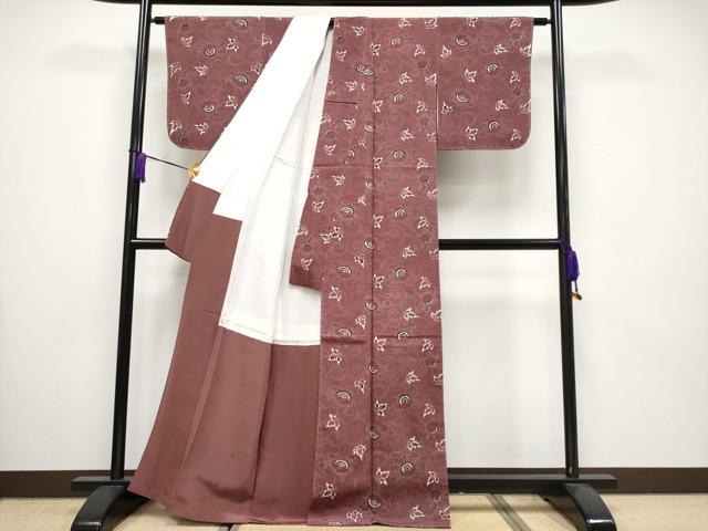 平和屋本店■極上 浦野理一 型染 小紋 牡丹唐草文 鬼しぼ縮緬 葡萄茶色地 逸品 未使用 CYAA3545s5