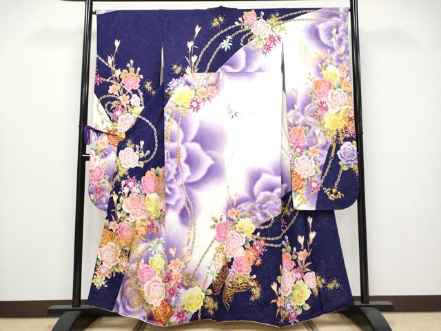 平和屋着物●極上 振袖 刺繍 花蝶文 暈し染め 銀通し地 逸品 CYAA4044s6