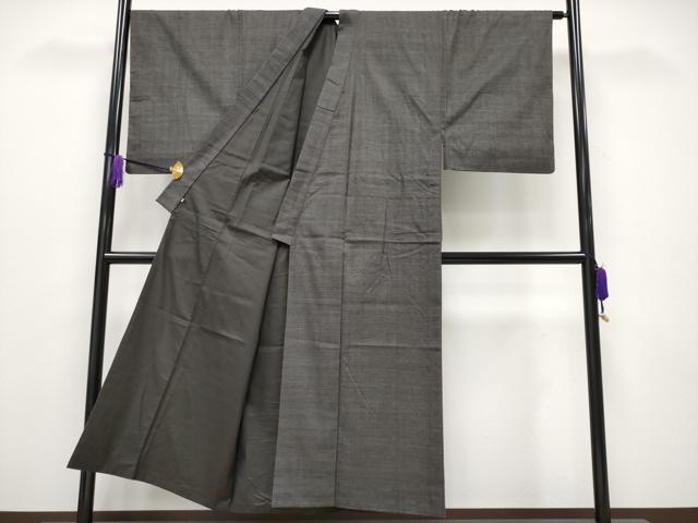 平和屋本店●希少 男性 本場結城紬 重要無形文化財 160亀甲 総詰め 黒地 三越扱い 逸品 CYAA4046s6