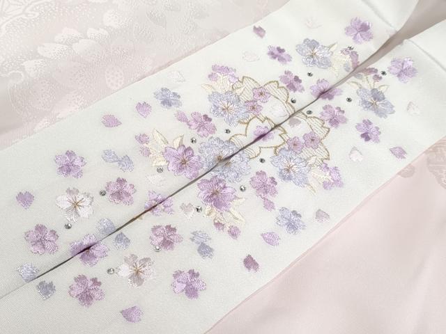 平和屋着物●極上 振袖・長襦袢セット 駒刺繍 束ね熨斗舞花文 茜色地 逸品 CYAA4075s6