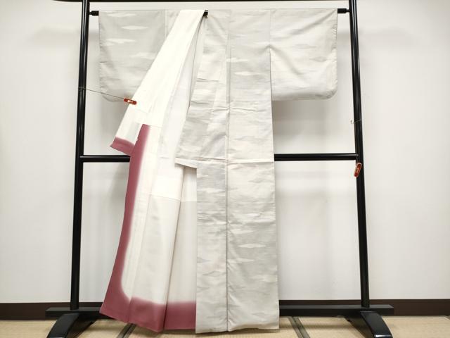 平和屋着物●極上 本場大島紬 白大島 9マルキ 霞文 松坂屋扱い 逸品 CYAA4484s6