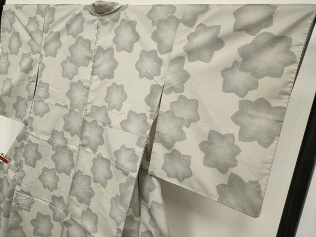平和屋着物●極上 本場大島紬 9マルキ 舞花文 亜麻色地 逸品 CYAA4679s6