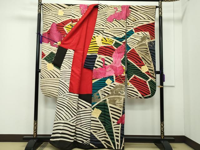 平和屋本店■極上 アンティーク 大正ロマン 振袖 手刺繍 駒刺繍 立波飛鶴紋 黒地 金彩 逸品 CZAA1929s5